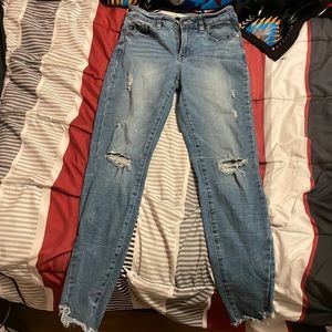 comfy but not too stretchy material cute ripped skinny jeans, KanCan size 24